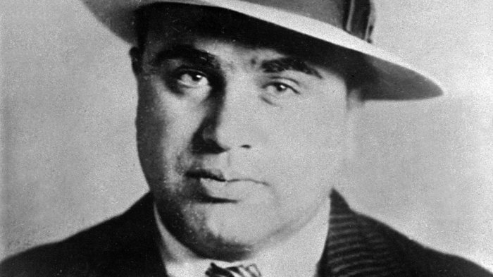 Capone al life biography wttw death