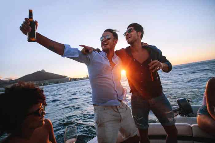 How does alcohol use affect boat operators in passengers